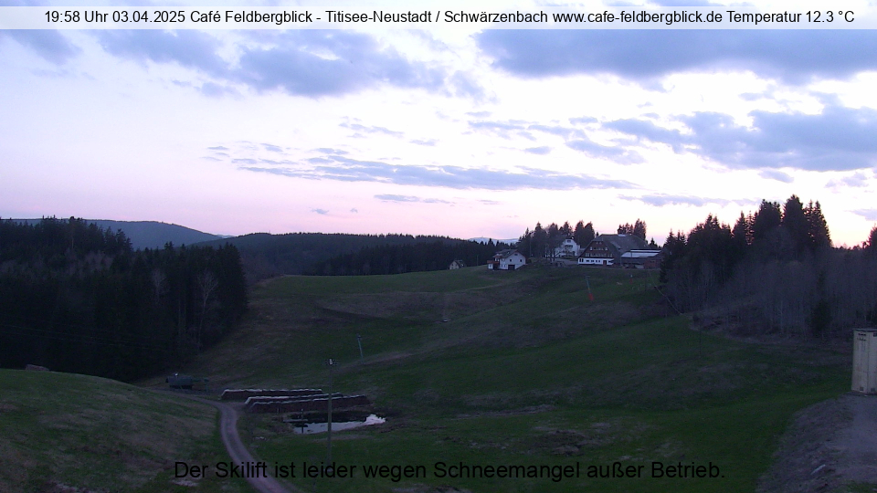 Webcam mit blick auf den Feldberg und Hochfirst vom Cafe Pension Feldbergblick in Titisee- Neustadt